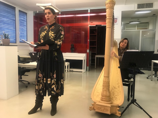 Marija Lešaja (sopran) i Tajana Vukelić Peić (harfa)